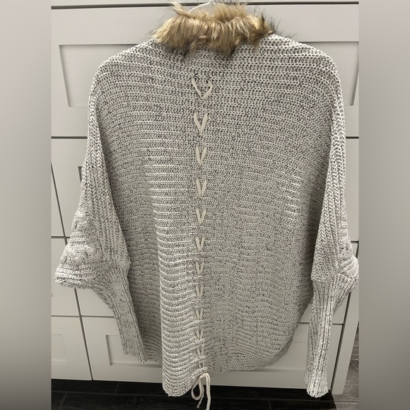 Military Hippie Sweater - Picture 4 of 4